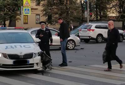 Питер Онлайн - Автомобиль ДПС попал в жуткую аварию - online47.ru - Ленинградская обл. - Санкт-Петербург