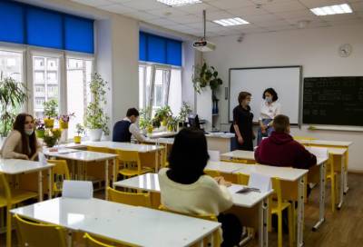 В Новосибирске не подтвердили принудительную вакцинацию педагогов - online47.ru - Ленинградская обл. - Новосибирск - Новосибирская обл.