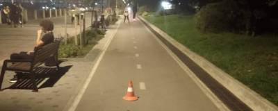 На набережной Новосибирска мужчина на скутере сбил 13-летнюю девочку - runews24.ru - Новосибирск