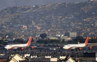 Вашингтон разрешил авиаперевозчикам США эвакуировать людей из Кабула - trend.az - США - Вашингтон - Афганистан - Кабул