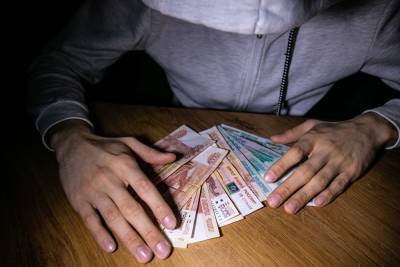 В Башкирии ФСБ задержала начальника отдела ГИБДД за взятки при выдаче прав «лишенцам» - znak.com - Россия - Башкирия