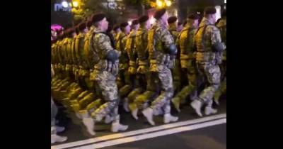 Владимир Путин - В Киеве на репетиции военного парада спели "песенку о Путине" (видео) - focus.ua - Россия - Украина - Киев - Харьков