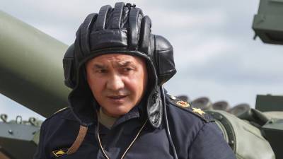 Сергей Шойгу - Шойгу на танке Т-80 проверил трассу полигона в Алабине - tvc.ru - Россия