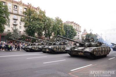 Первая репетиция парада в Киеве продемонстрировала всю мощь украинской военной техники (ФОТО) - lenta.ua - Украина - Киев - Одесса