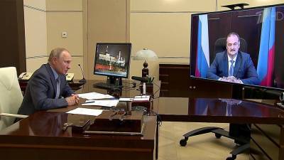 В.Путин - Сергей Меликов - Владимир Владимирович - Вопросы, которые нужно решать в самое ближайшее время в Дагестане, обсудили президент и врио главы республики - 1tv.ru - респ. Дагестан