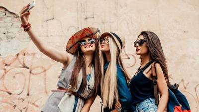 Казаться, а не быть: Как Instagram влияет на женскую самооценку? - 5-tv.ru - Австралия