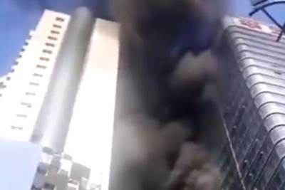 В Китае горит Сианьская башня международной торговли - mk.ru - Китай - Сиань