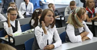 Михаил Мишустин - В России с 2 августа начинают начислять единоразовые выплаты на школьников - reendex.ru - Россия