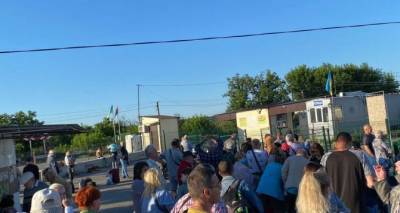 По итогам прошлой недели пассажиропоток на КПВВ «Станица Луганская» увеличился на 15% - cxid.info - Украина - Донецк - Луганск - Донецкая обл.