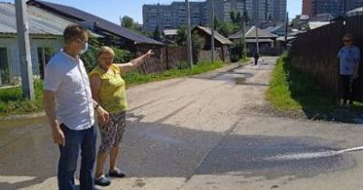 Депутат Заксобрания Иркутской области Анатолий Обухов встретился с жителями одной из подтопленных улиц Иркутска - runews24.ru - Иркутская обл. - Иркутск