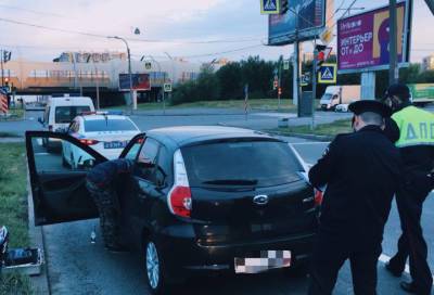 Пьяный сотрудник петербургского автоцентра взял «покататься» чужое авто - online47.ru - Россия - Узбекистан - р-н Приморский