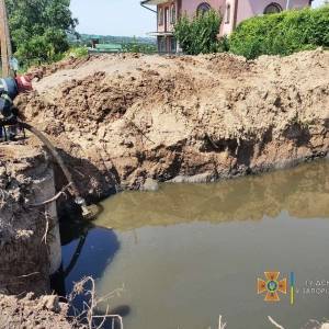 В Днепрорудном продолжается ремонт коллектора: водоснабжения нет почти неделю - reporter-ua.com - Украина - Запорожская обл.