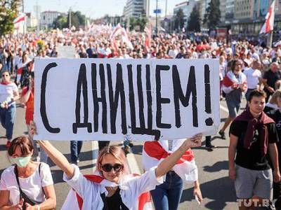 Александр Лукашенко - Весь последний год в Беларуси состоит из сеансов морального давления и промывки мозгов - newsland.com - Белоруссия