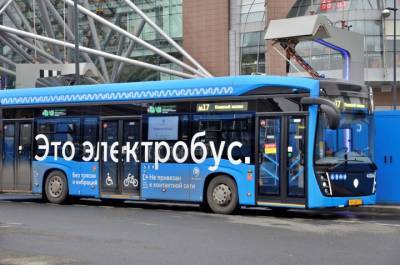 Денис Мантуров - Столица полностью перейдет на электробусы к 2025 году - vm.ru - Москва - Россия