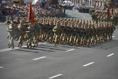 Владимир Зеленский - Почему Владимир Зеленский вернулся к военным парадам - kp.ua - Украина