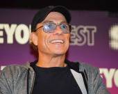 Ван Дамм - Ван Дамм «ограбил» магазин в центре Парижа - rusjev.net - Франция - Париж