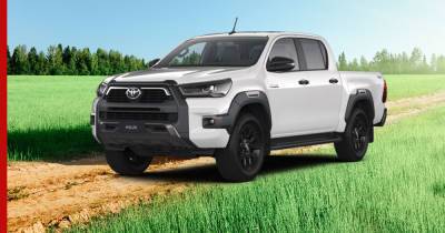 Пикап Toyota Hilux получил в России новую комплектацию с бензиновым мотором и АКПП - profile.ru - Россия