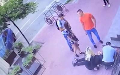 Надежда Дорофеева - Опубликовано видео избиения танцора Дорофеевой - korrespondent.net - Украина - Киев - Нападение
