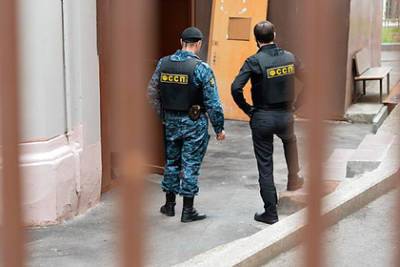 Россиянин оказался должен 3,5 миллиона рублей из-за тезки и ошибки приставов - lenta.ru - Новосибирск - Алтайский край