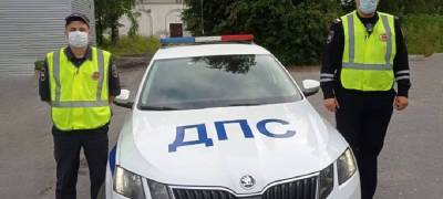 Автоинспекторы помогли автотуристу, которому стало плохо на трассе в Карелии - stolicaonego.ru - Мурманская обл. - Вологда - Медвежьегорск - республика Карелия
