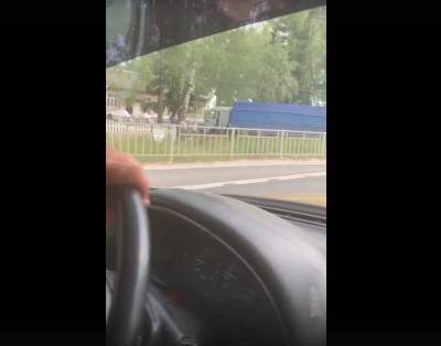 Гонщик на «Камазе» устроил аварию в Выксе и врезался в школьный забор - vgoroden.ru - Нижегородская обл. - Нижний Новгород