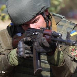 На Донбассе боевики дважды обстреляли позиции ООС - reporter-ua.com - Россия - Украина - Луганская обл. - населенный пункт Опытное - Донбасс