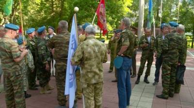В Пензе у «Разорванной звезды» собрались ветераны ВДВ - penzainform.ru - Афганистан - Пенза