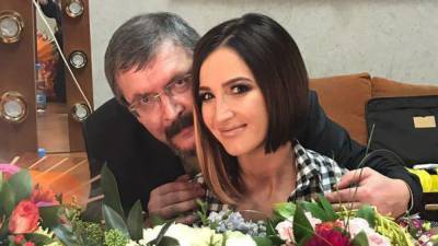 Ольга Бузова - Ольга Бузова отдала миллион рублей на лечение зубов отца - inforeactor.ru - Москва