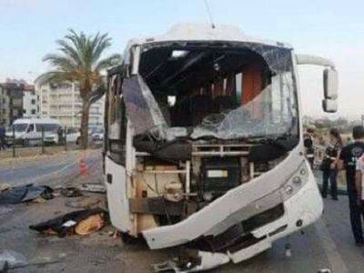 При аварии автобуса с российскими туристами погибли четыре человека - kasparov.ru - Россия - Самара - Манавгат