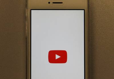 YouTube тестирует удешевленную версию подписки без рекламы - ufacitynews.ru - Норвегия - Россия - Бельгия - Швеция - Финляндия - Дания - Голландия - Люксембург