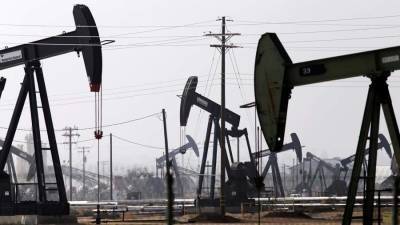 Свести на нефть: черное золото может подешеветь до $55 за бочку - smartmoney.one - США - Лондон