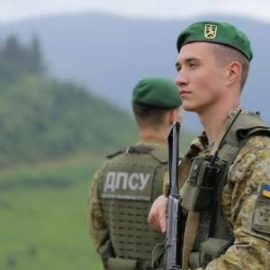 На границе с Румынией нашли застреленным украинского пограничника - reporter-ua.com - Украина - Румыния