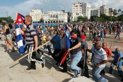 Власти Кубы после протестов начинают «закручивать гайки» - argumenti.ru - США - Куба
