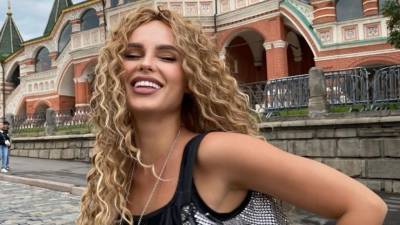 Певица Ханна потратила полмиллиона рублей на обувь и аксессуары от Dior - 5-tv.ru