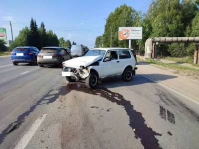 Сыктывкарку увезли в больницу после ДТП - bnkomi.ru - респ. Коми - Сыктывкар