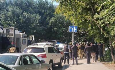 Тюменца, который на Червишевском тракте взял в заложники сотрудников "Сбербанка", признали невменяемым - news.megatyumen.ru - Россия - Тюменская обл.