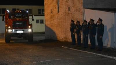 Пензенские спасатели вновь выехали на тушение лесных пожаров в Сарове - penzainform.ru - Россия - Нижегородская обл. - Пензенская обл. - Пенза