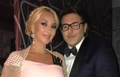 Ирина Дубцова - Сергей Лазарев - Николай Басков - Полина Гагарина - Филипп Киркоров - Григорий Лепс - София Ротару - Лера Кудрявцева - Андрей Малахов - Валерий Леонтьев - «Наташа, прости!»: Малахова и Кудрявцеву застали за поцелуем - pupolita.ru - Россия - Сочи