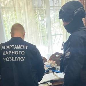 В Киеве трое аферистов завладели квартирами иностранцев. Фото - reporter-ua.com - Украина - Киев