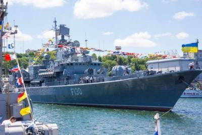 День Независимости в регионах: авиашоу, парусные регаты, фестиваль воздушных змеев и морской парад - kp.ua - Украина - Италия - Польша - Канада - Словакия - Ужгород