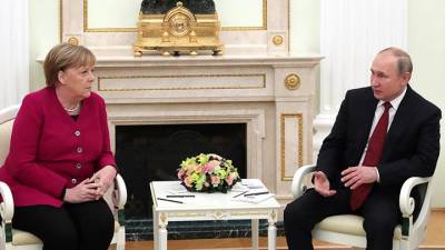 Владимир Путин - Ангела Меркель - Ангела Меркель возложила цветы к Могиле Неизвестного Солдата в Москве - vm.ru - Москва - Россия - Украина - Белоруссия - Германия - Афганистан - Переговоры