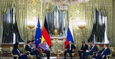 Ангела Меркель - Во время общения с Путиным у Меркель зазвонил телефон - eadaily.com - Россия - Германия