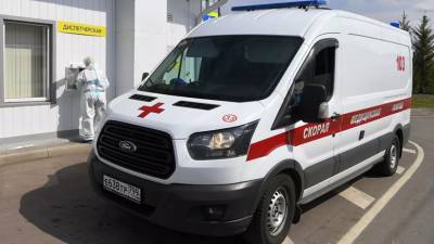 Медики Подмосковья спасли мужчину, сломавшего позвоночник после прыжка в воду - russian.rt.com - Московская обл. - Тюменская обл.