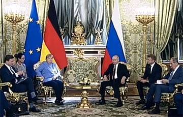 Владимир Путин - Ангела Меркель (Angela Merkel) - Переговоры Меркель и Путина в Кремле начались с курьеза - charter97.org - Москва - Россия - Белоруссия - Германия - Берлин