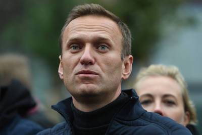 Алексей Навальный - Роскомнадзор потребовал удалить приложение «Навальный» из магазинов - lenta.ru - Россия