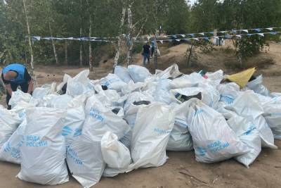 Более 500 мешков мусора собрали волонтеры на берегу Романцевских гор в рамках акции «Вода России» - tula.mk.ru - Россия - Тульская обл. - район Узловский - Экология