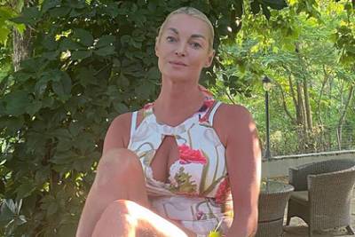 Анастасия Волочкова - Волочкова выиграла суд по делу о залитой водой кровати - lenta.ru - Москва - Россия - район Тверской, Москва
