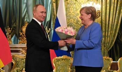 Владимир Путин - Ангела Меркель - Меркель обсудила с Путиным будущий транзит через Украину - hubs.ua - Россия - США - Украина - Германия