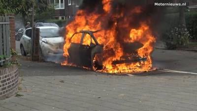 В Нидерландах электромобиль Volkswagen ID.3 загорелся на улице сразу после зарядки [видео] - itc.ua - Украина - Голландия