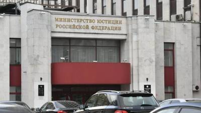 Анин Роман - Минюст признал иноагентами шестерых журналистов издания «Важные истории» - russian.rt.com - Россия - Латвия